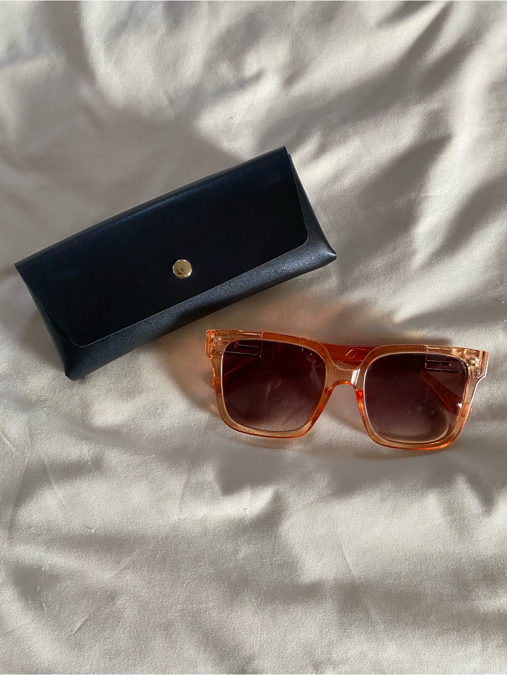 Sean John Oversized Translucent Amber Square Sunglasses with Gradient Lenses